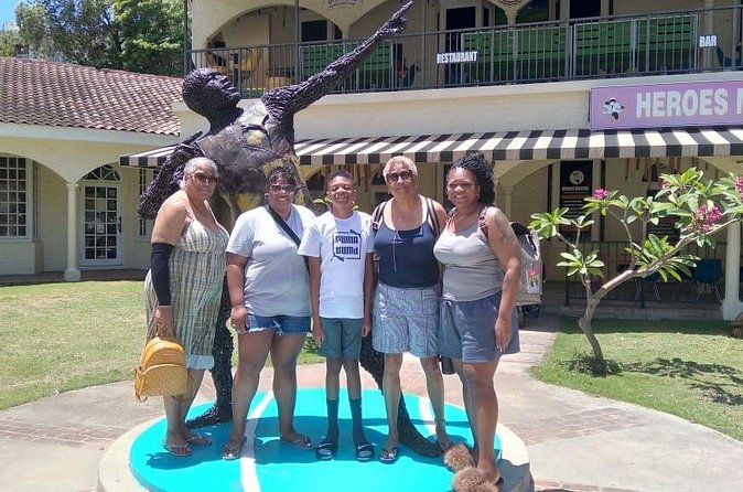 Private One-Way and Roundtrip Airport Transfer to Montego Bay Hotels - What is not part of the experience