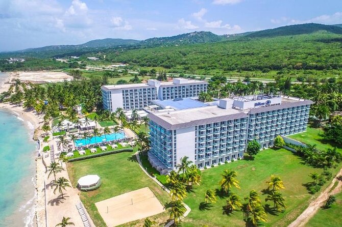 Private Round Trip Airport Transfer From Montego Bay Hotels - Timing, comfort, and onboard extras