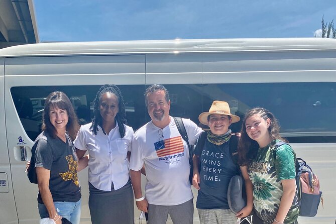 Private Roundtrip Airport Transfer to Resorts in Negril - Handling Delays, Missed Flights, and Changed Plans
