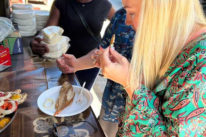 Private Seafood Tour and Floyds Pelican Bar or Black River Safari - Floyd’s Pelican Bar turns lunch into a boat trip