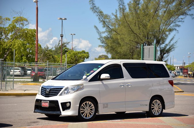 Private Transfer Between MBJ airport and Hotels in Montego Bay - Who will get the most from this service