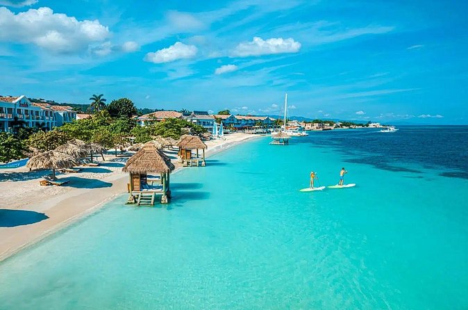 Private Transfer from Montego Bay Airport to Montego Bay Hotels - Communication is the main service advantage