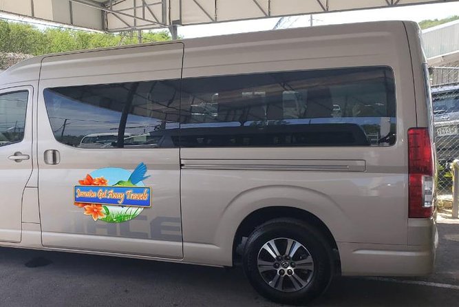 Private Transfer Montego Bay to Ocho Rios - Leaving Sangster Airport without the usual scramble