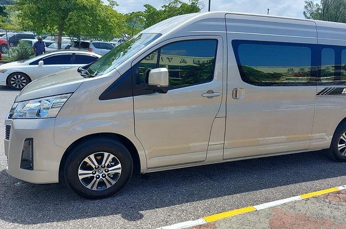 Private Transfer to Hotels in MoBay from Montego Bay Airport - Who will get the most from this transfer