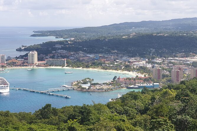 Private Transportation from Montego Bay to Mystic Mountain and Dunn's River Fall - Small details that make the day easier