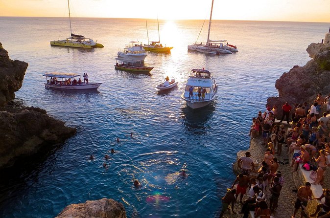Rick's Cafe and 7 Mile Beach from Montego Bay - What to bring and how to plan the day