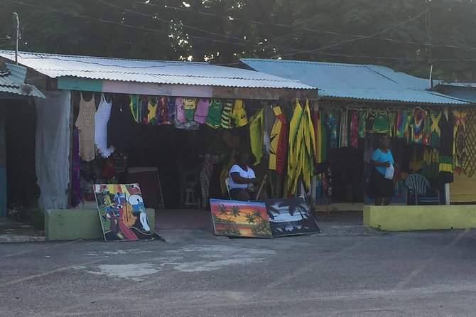 Ricks Cafe + Shopping - Key points to know before booking
