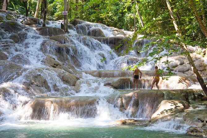 Rio Nuevo Bamboo River Rafting & Dunn's River Falls - Why the two-stop format works
