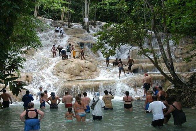 Rio Nuevo Bamboo River Rafting & Dunn's River Falls - Dunn’s River Falls and the 600-foot climb