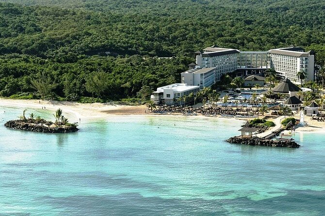 Royalton Blue Waters and Hideaway at Blue Waters Airport Transfer - Leaving Sangster International Airport without the usual wait