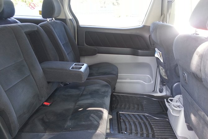 Runaway Bay Airport Transfer - Why the private vehicle matters for groups