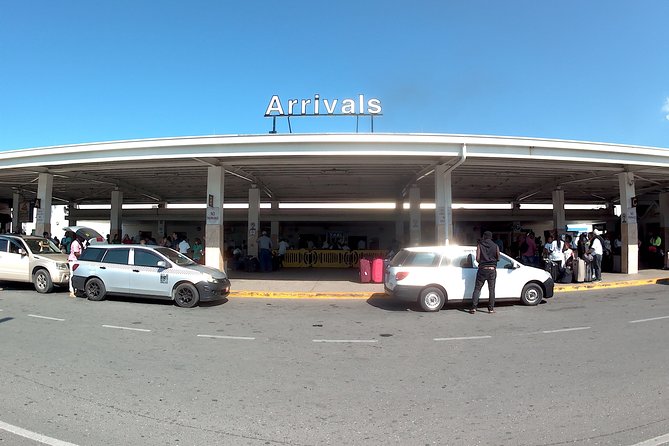 Sangster International Airport Transfer to Hotels (MBJ) Montegobay Jamaica - Managing the first hour at Montego Bay airport