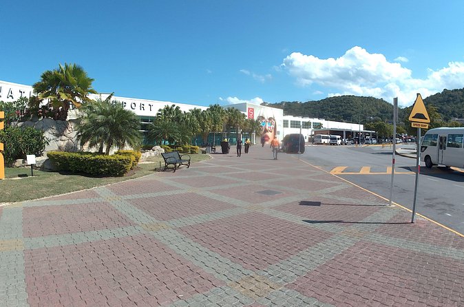 Sangster International Airport Transfer to Hotels (MBJ) Montegobay Jamaica - A realistic look at the airport experience