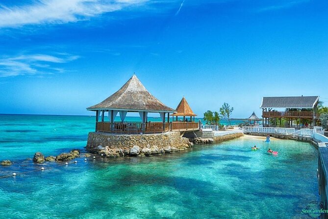 SeaGarden Beach Resort Private Airport Transfer - Finding the driver at Sangster International Airport