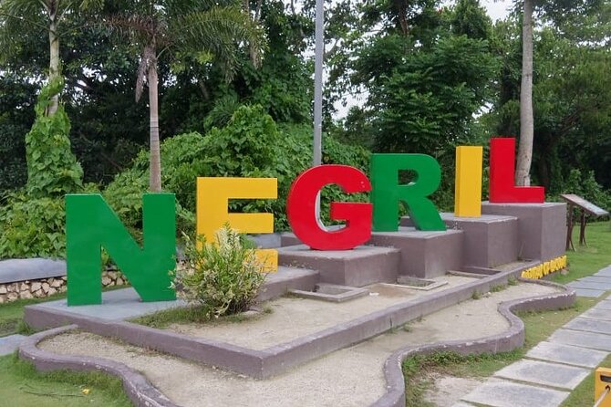 Seven Miles Beach in Negril and Ricks Cafe from Montego Bay - What makes the guides important